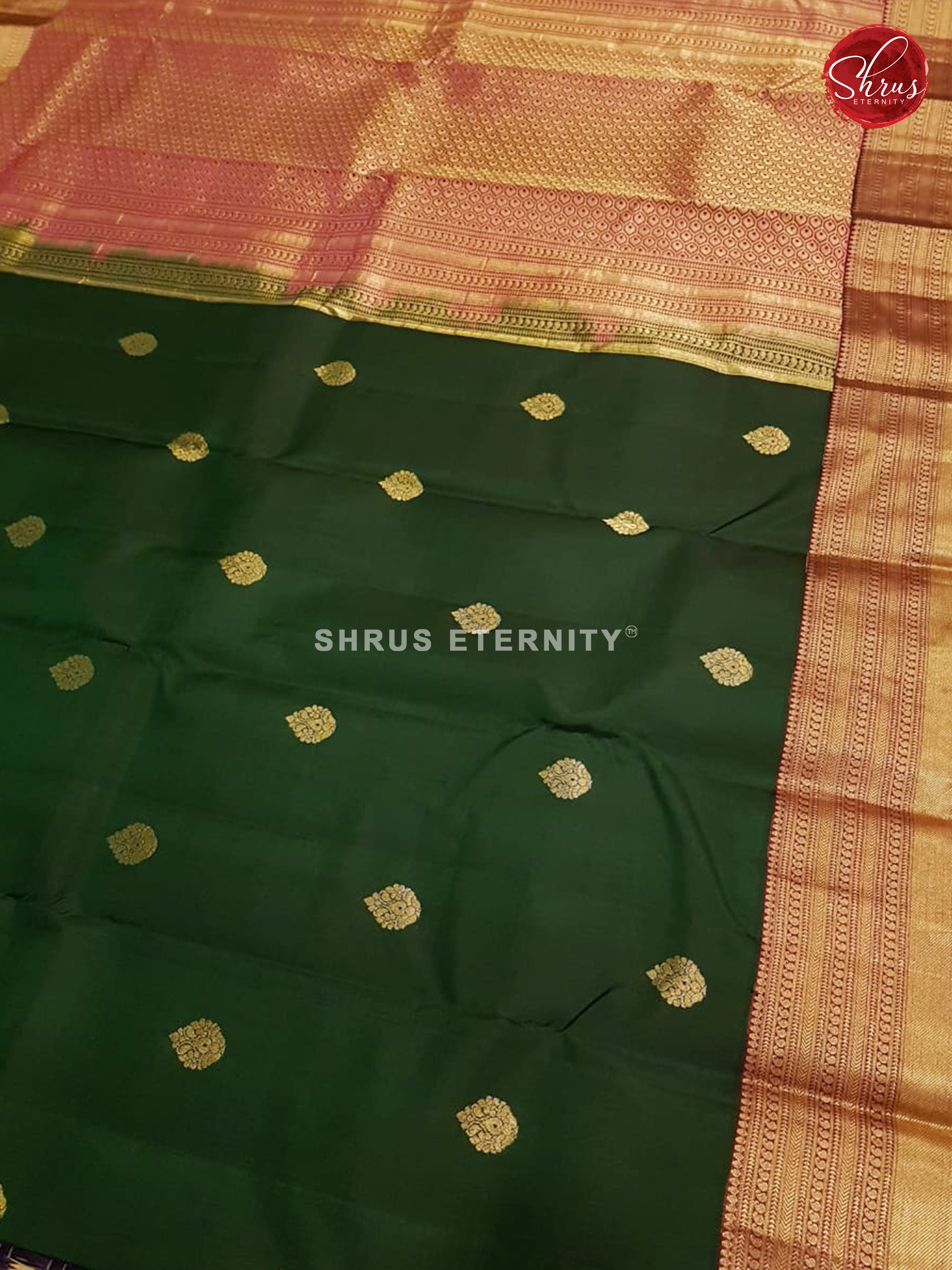 Dark Green & Majenta  - Kanchipuram Silk - Shop on ShrusEternity.com