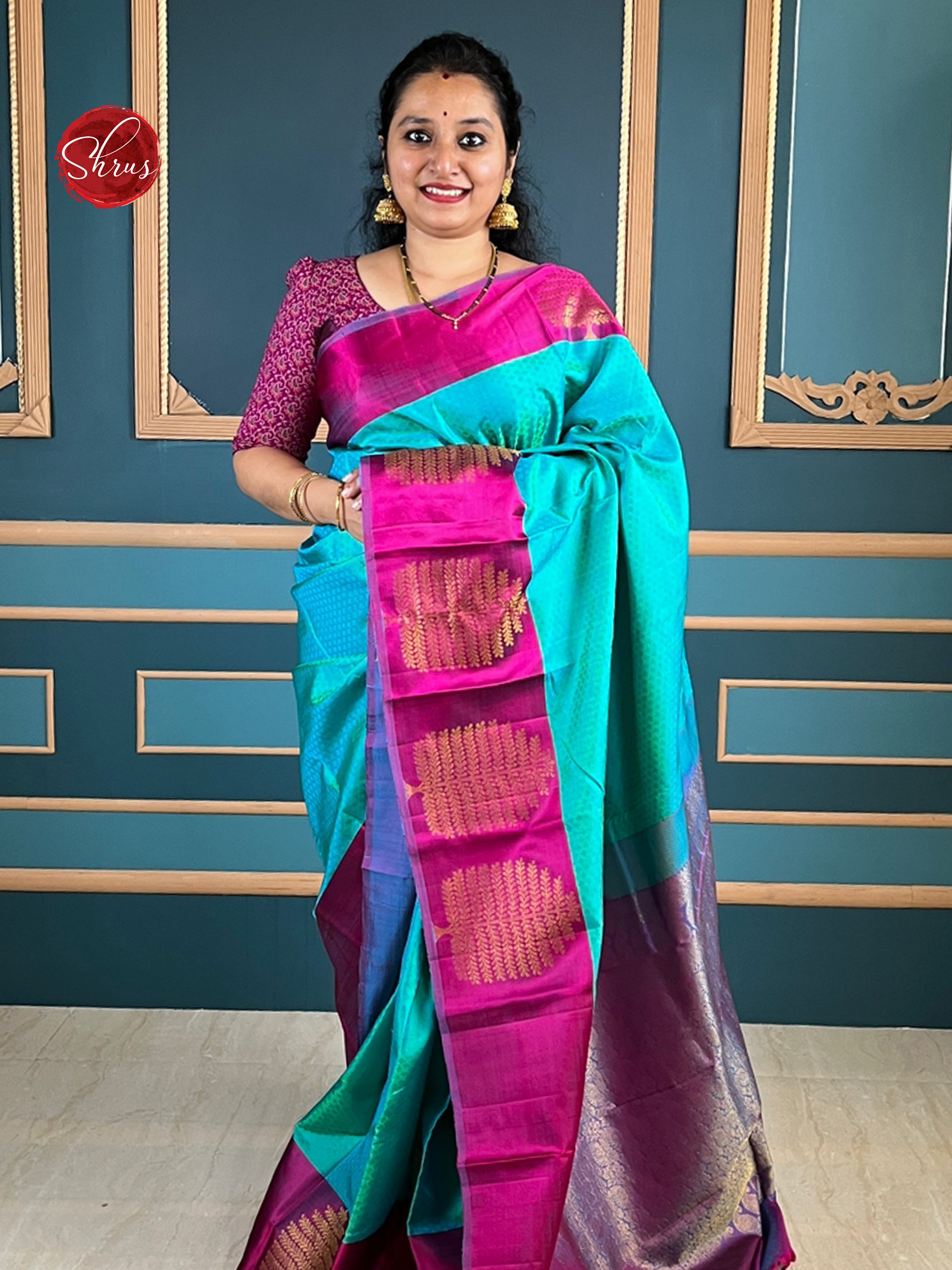 Blue & Majenta - Kanchipuram Silk with floral buttas jacquard on the body & Contrast Border - Shop on ShrusEternity.com
