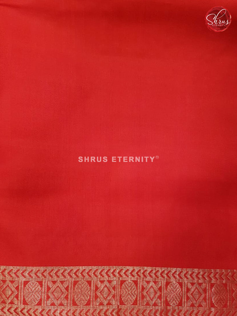 Green & Red - Soft Silk - Shop on ShrusEternity.com