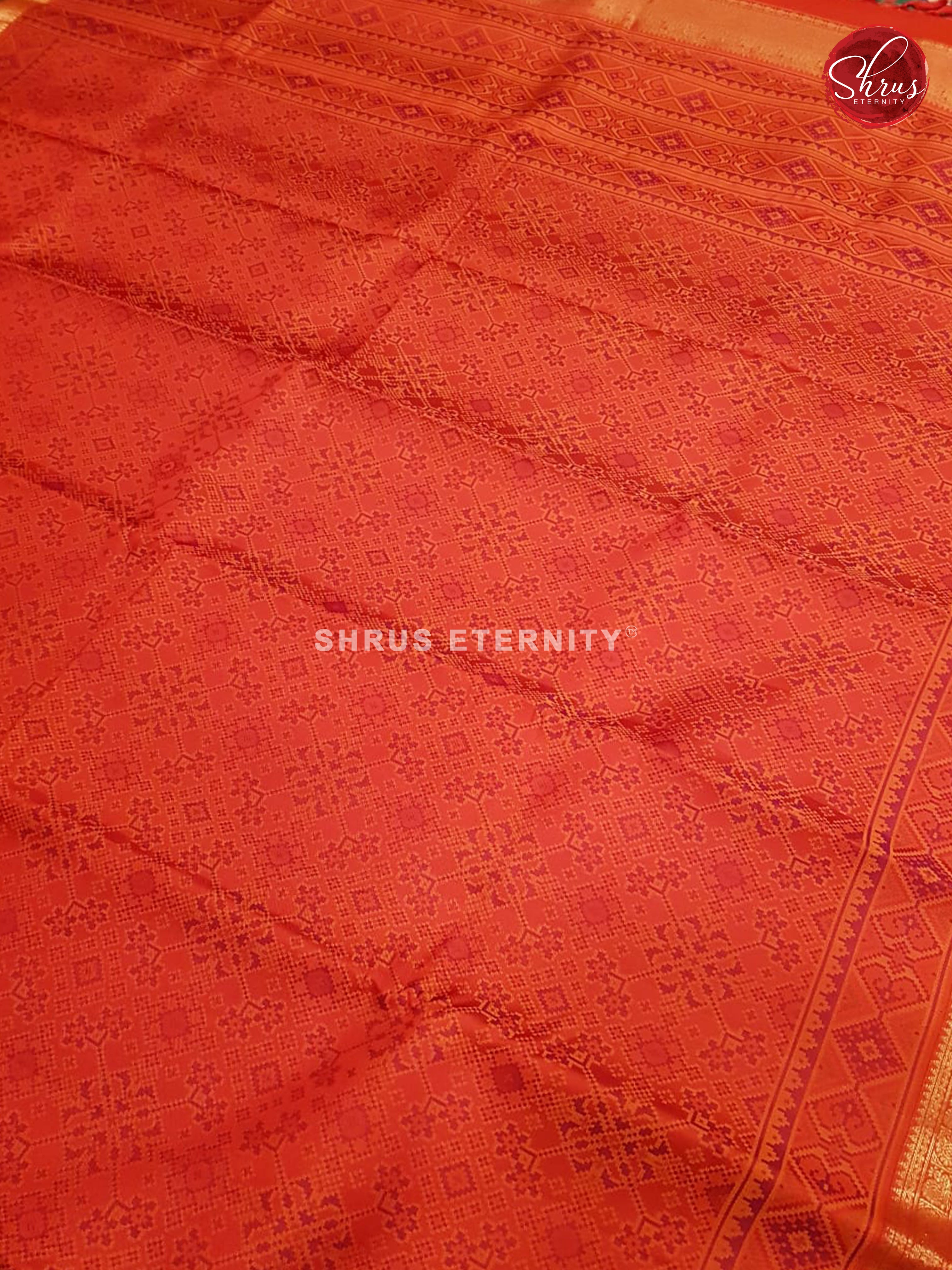 Kungamam Red (Single Tone) - Kanchipuram Silk - Shop on ShrusEternity.com