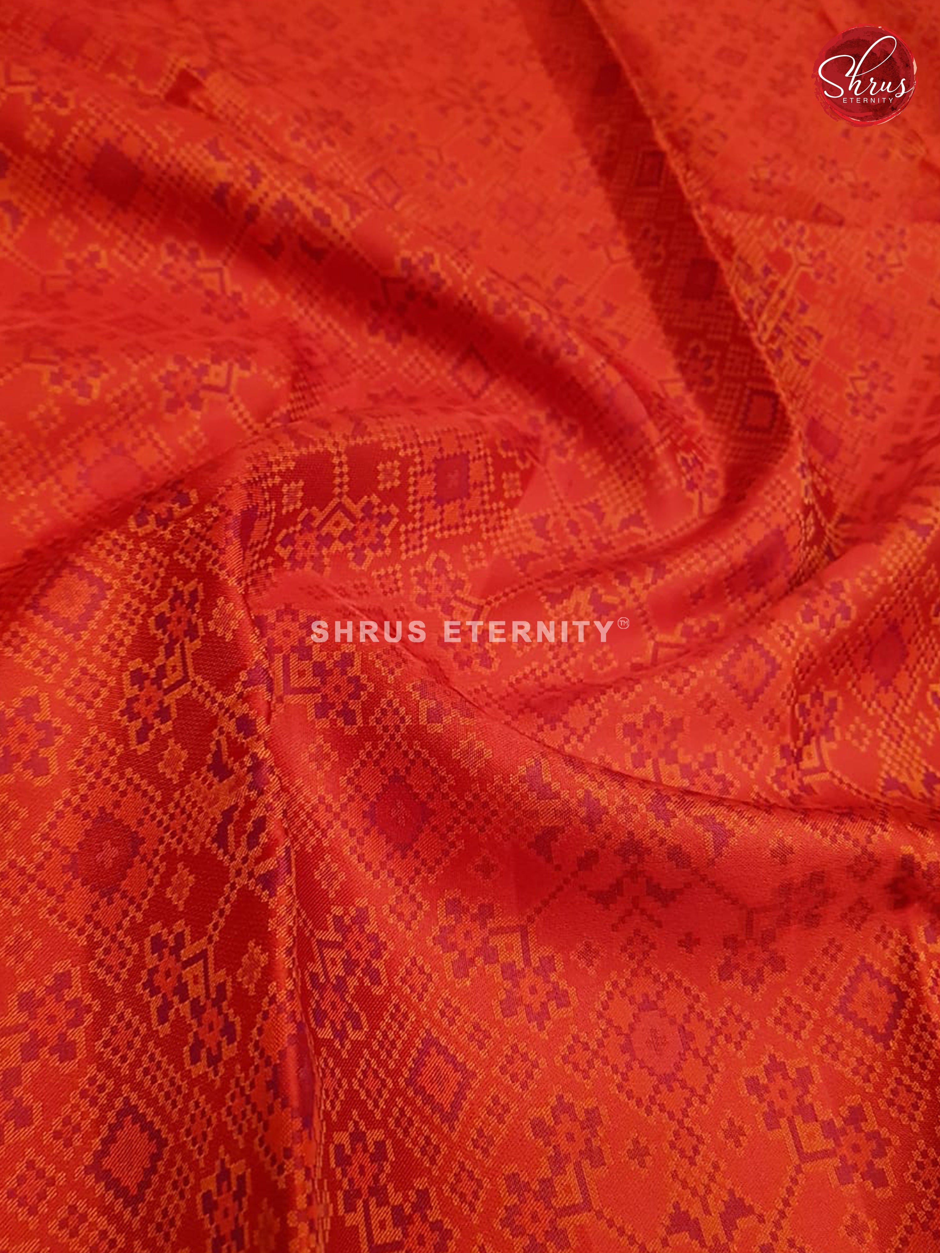 Kungamam Red (Single Tone) - Kanchipuram Silk - Shop on ShrusEternity.com