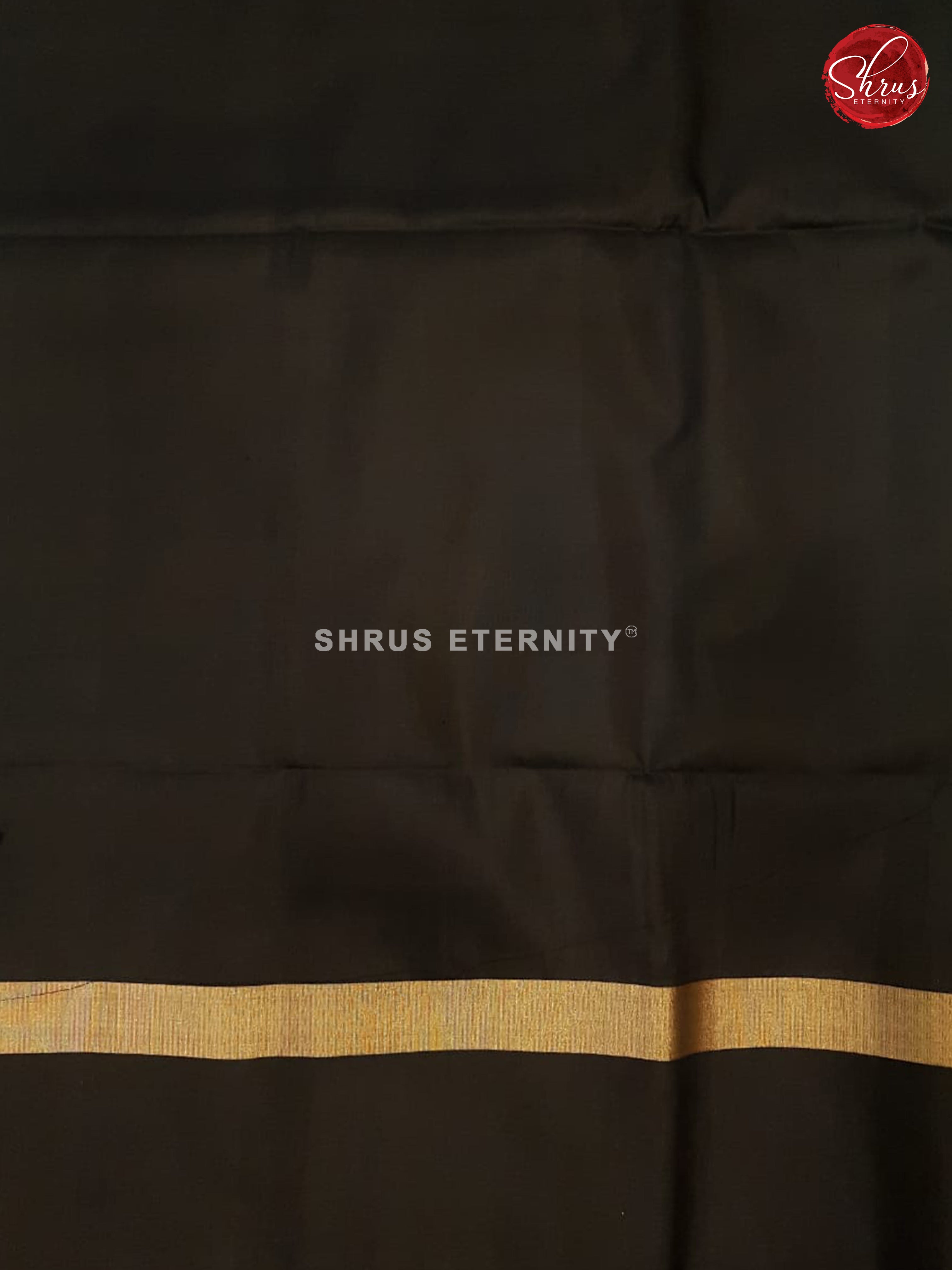 Ice Blue & Black - Soft silk - Shop on ShrusEternity.com