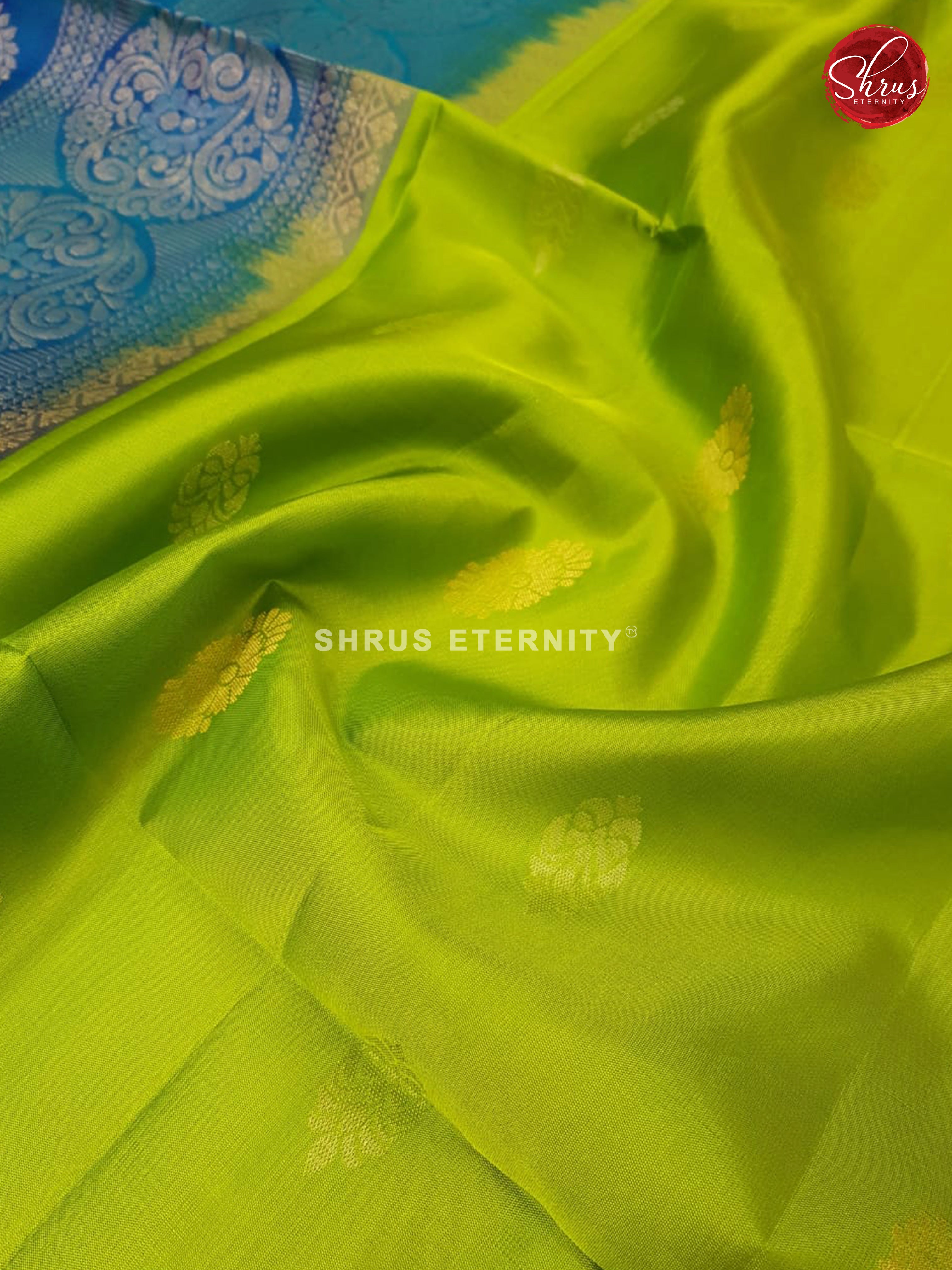 Parrot Green & Blue - Soft Silk - Shop on ShrusEternity.com