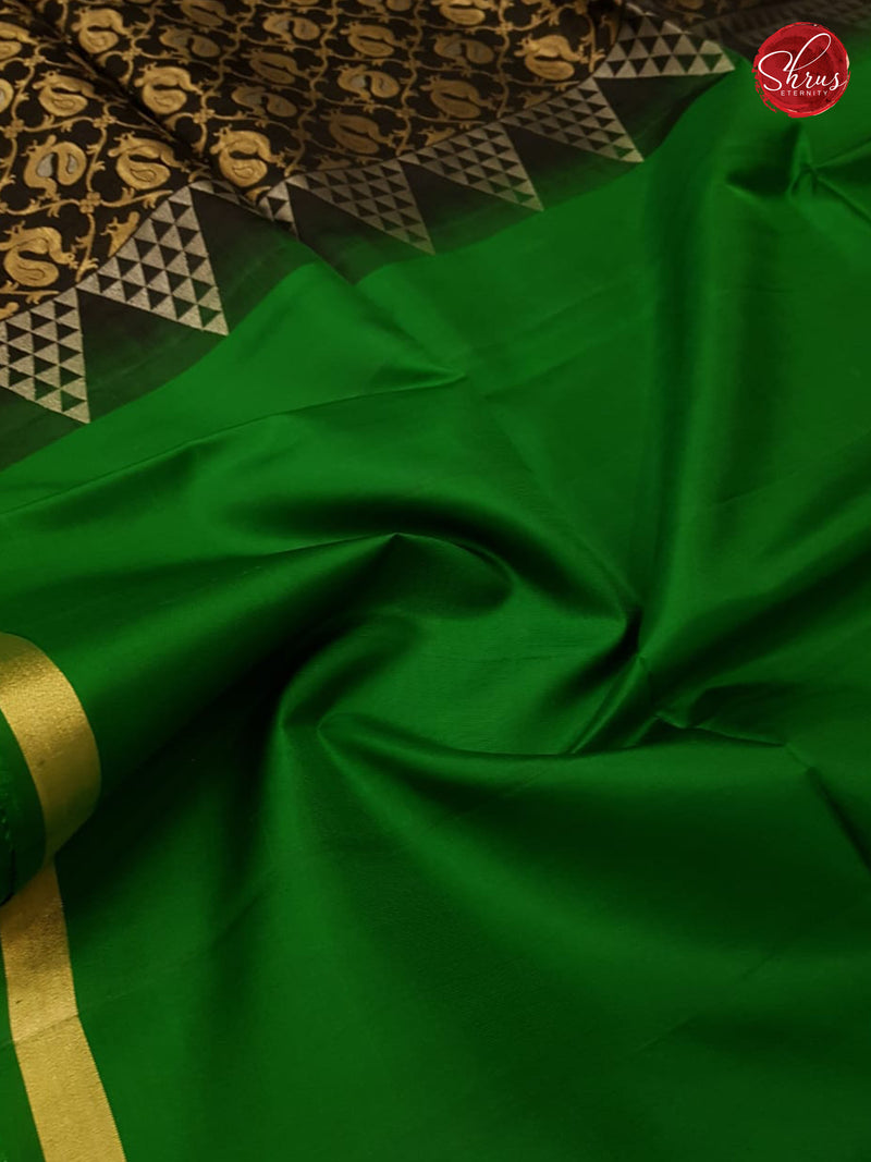 Green & Black - Soft Silk - Shop on ShrusEternity.com