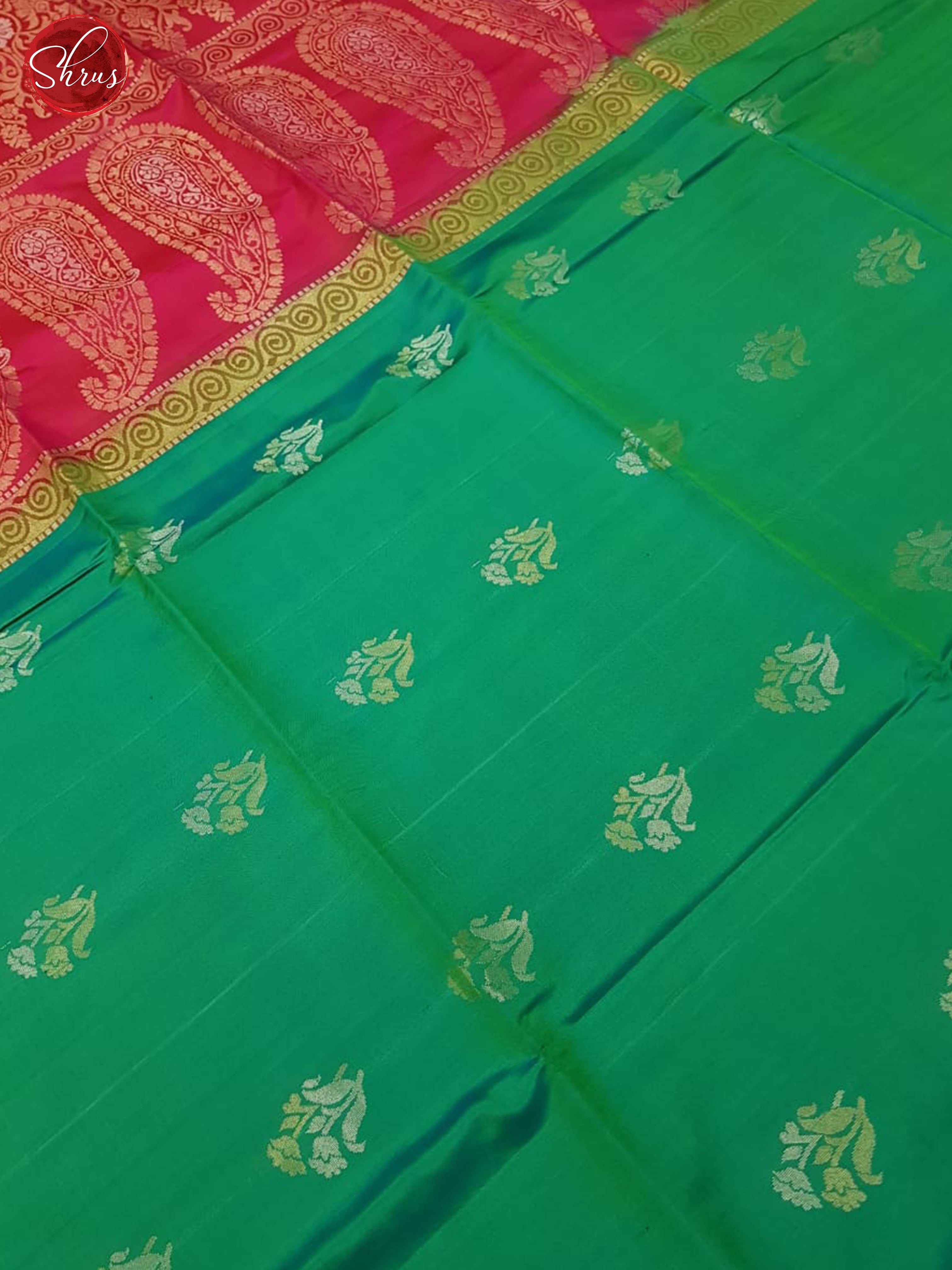 Green & Pink - Borderless Soft Silk with Gold Zari - Shop on ShrusEternity.com