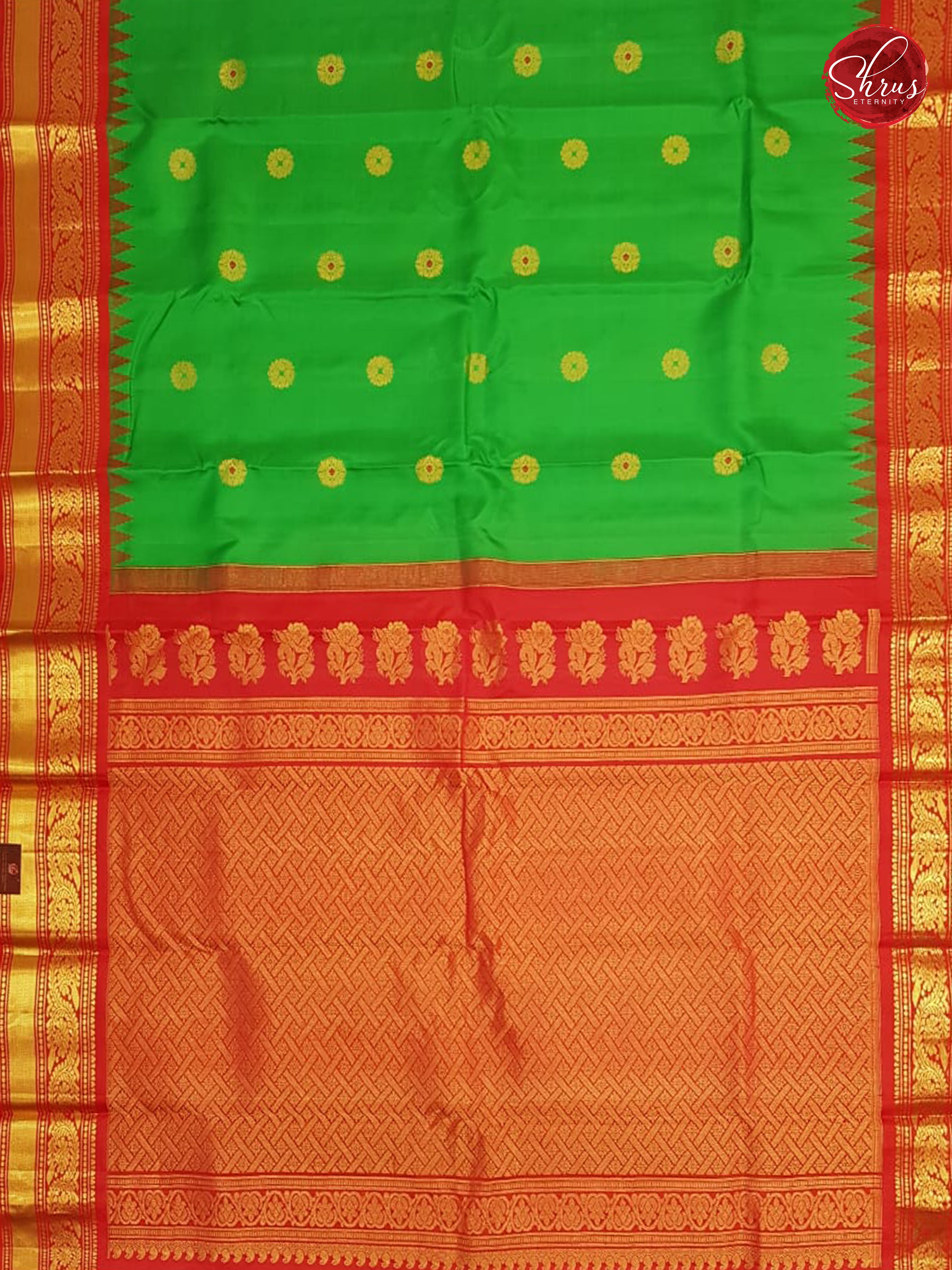 Green & Red - Gadwal Silk - Shop on ShrusEternity.com