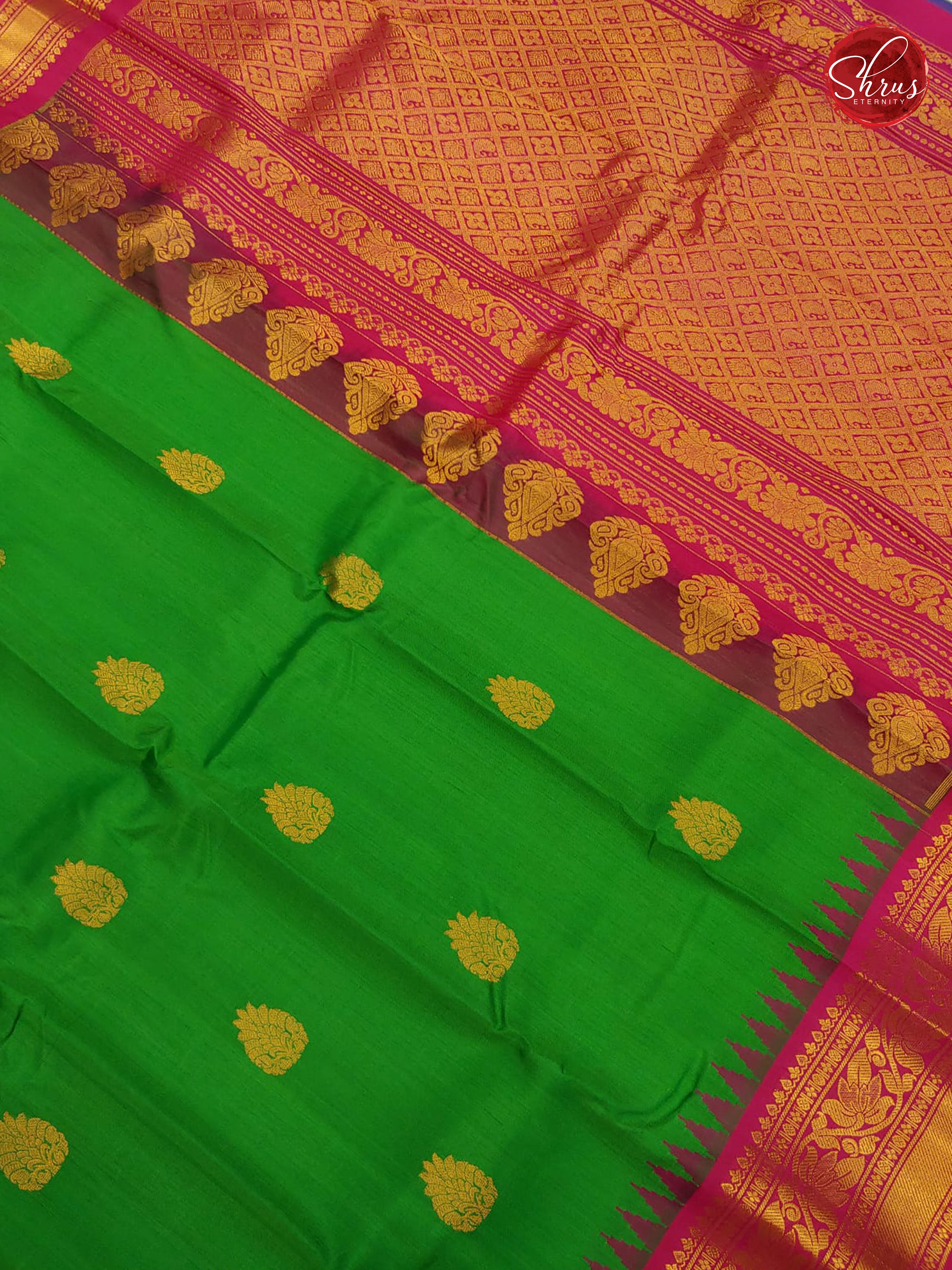 Green & Majenta Pink - Gadwal Silk - Shop on ShrusEternity.com