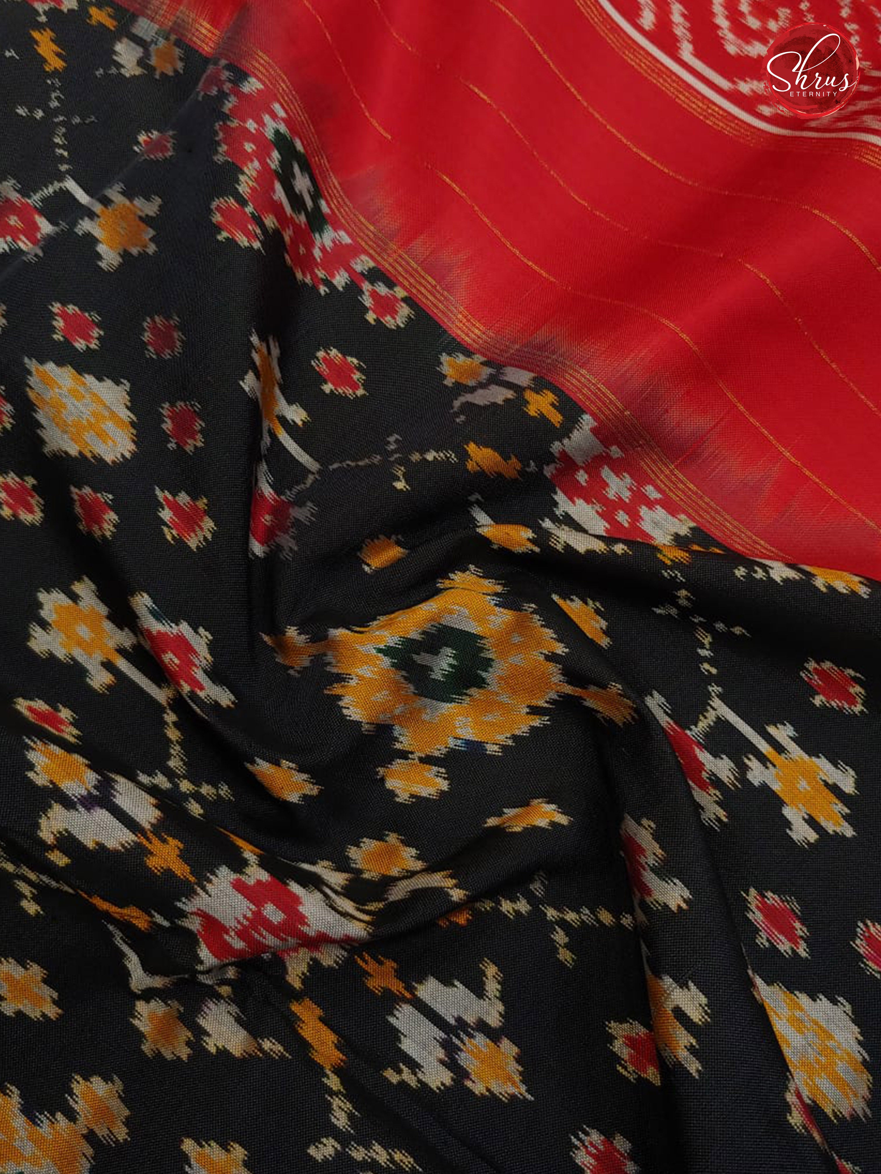 Elephant Grey & Red - Ikkat Silk - Shop on ShrusEternity.com