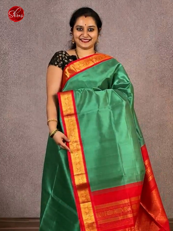 Pastel Green & Red - Silk Cotton with plain Body & Zari Border - Shop on ShrusEternity.com