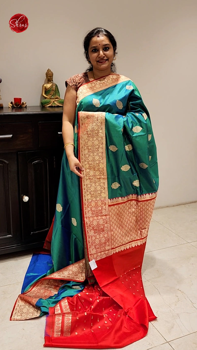 Green with red combination Traditional Banarasi Handloom Saree with  Meenakari Work – Kaash