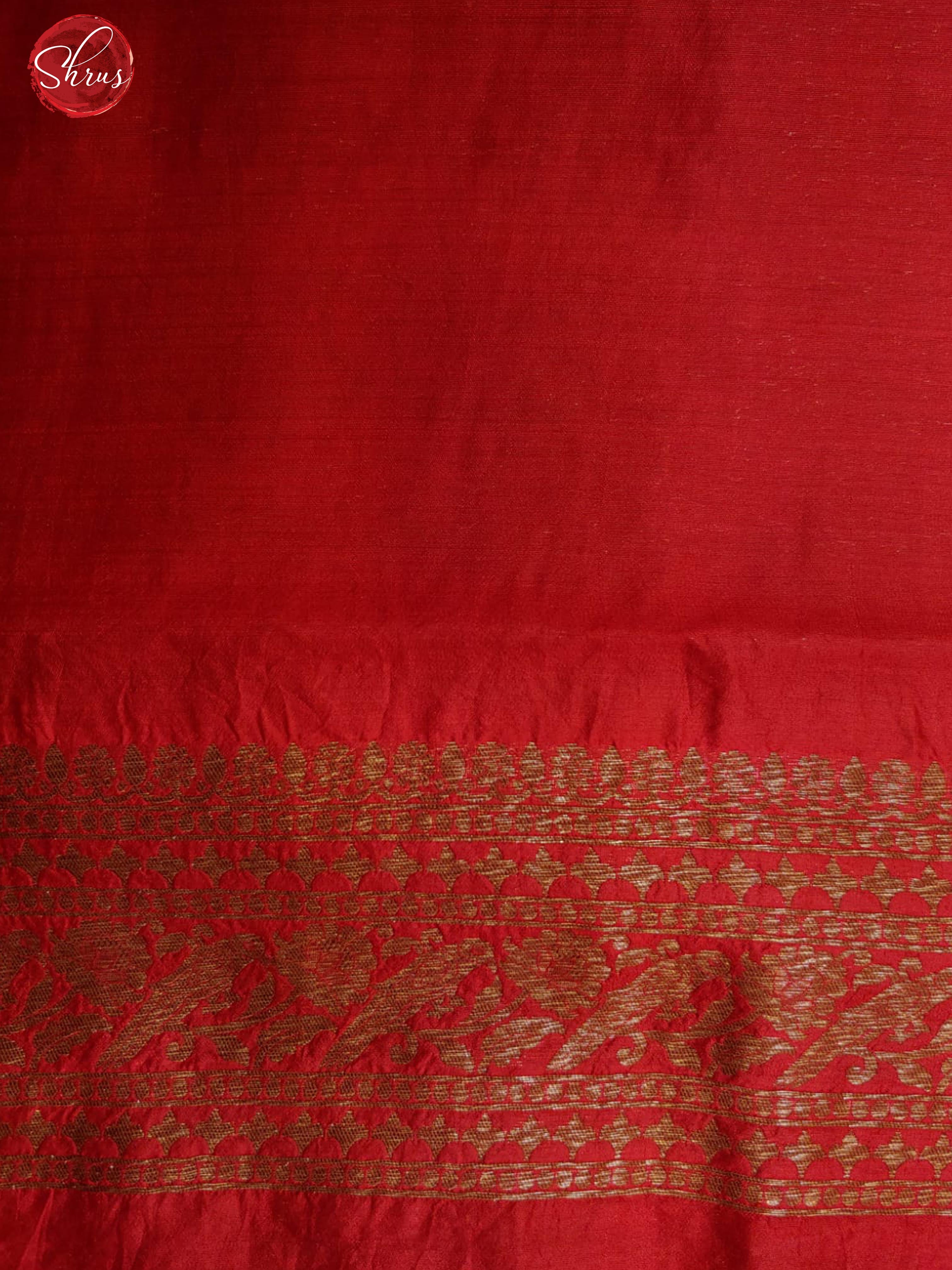 Green & Red - Banarasi with zari woven floral buttas on the body & Contrast Zari Border - Shop on ShrusEternity.com