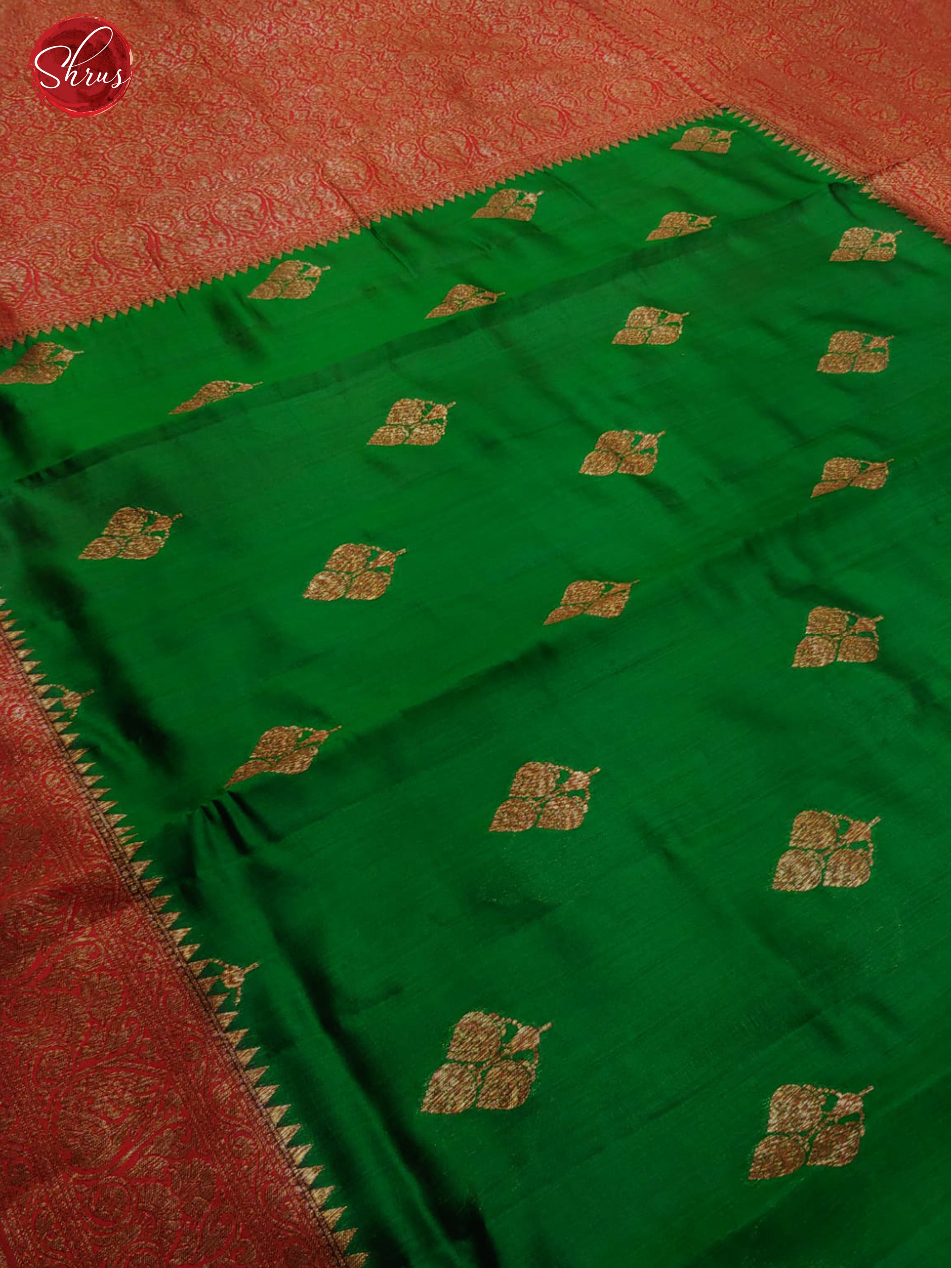 Green & Red - Banarasi Silk with zari woven floral motifs on the body & Contrast Zari Border - Shop on ShrusEternity.com