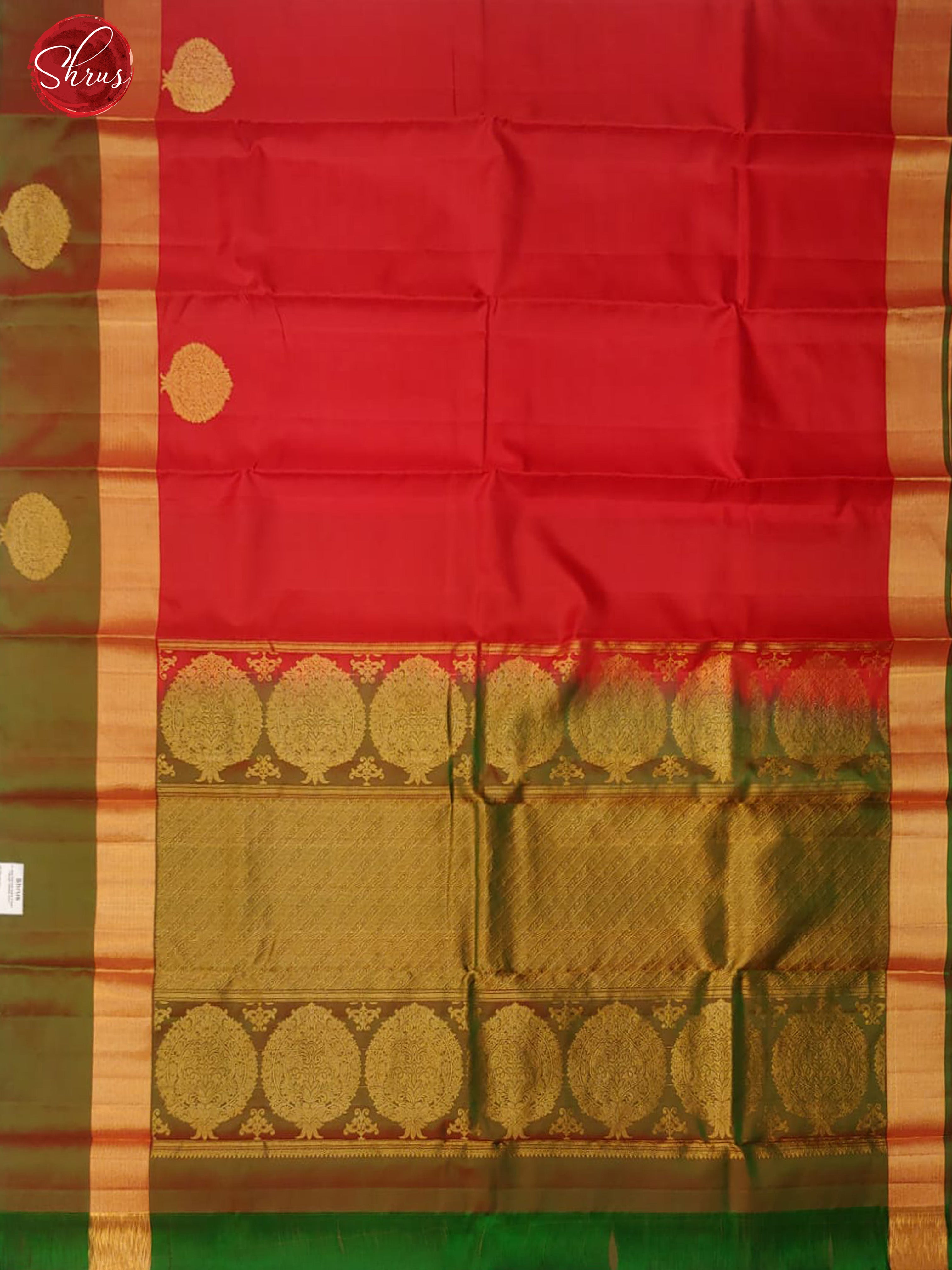 Red & Green - Soft SIlk with plain body & Contrast Border - Shop on ShrusEternity.com