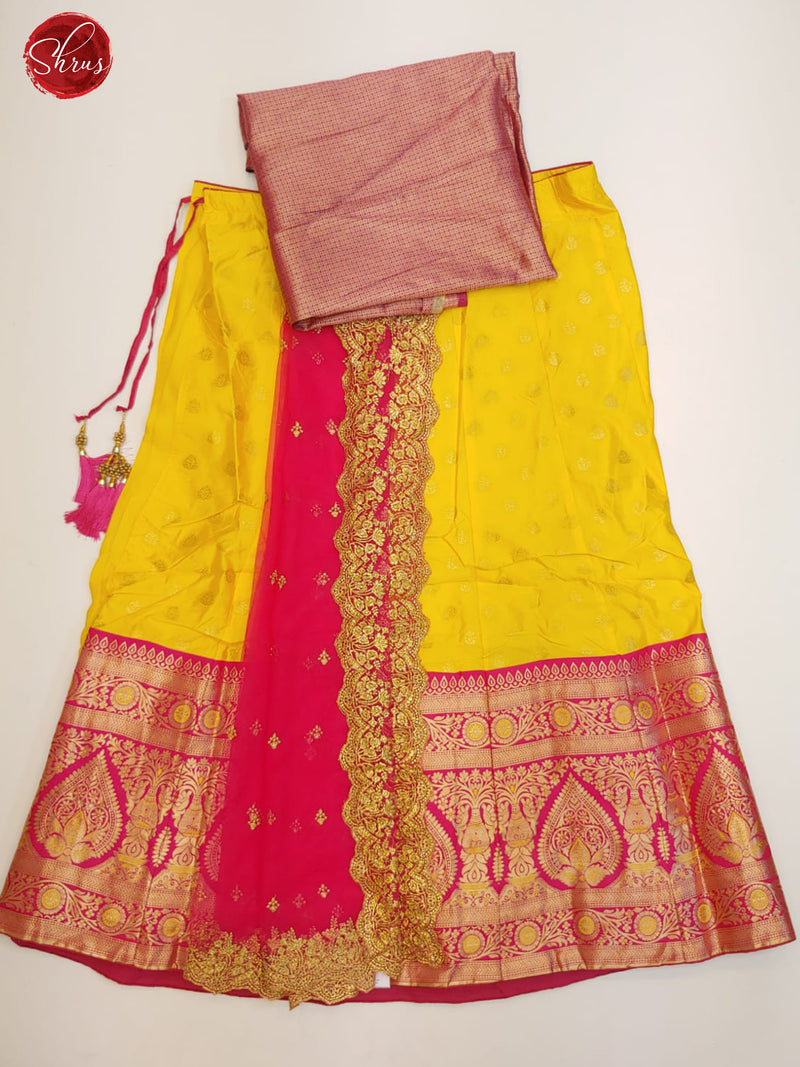 Yellow and White Mirror Work and Brocade Lehenga With Flutter Sleeved  Blouse - Etsy Hong Kong