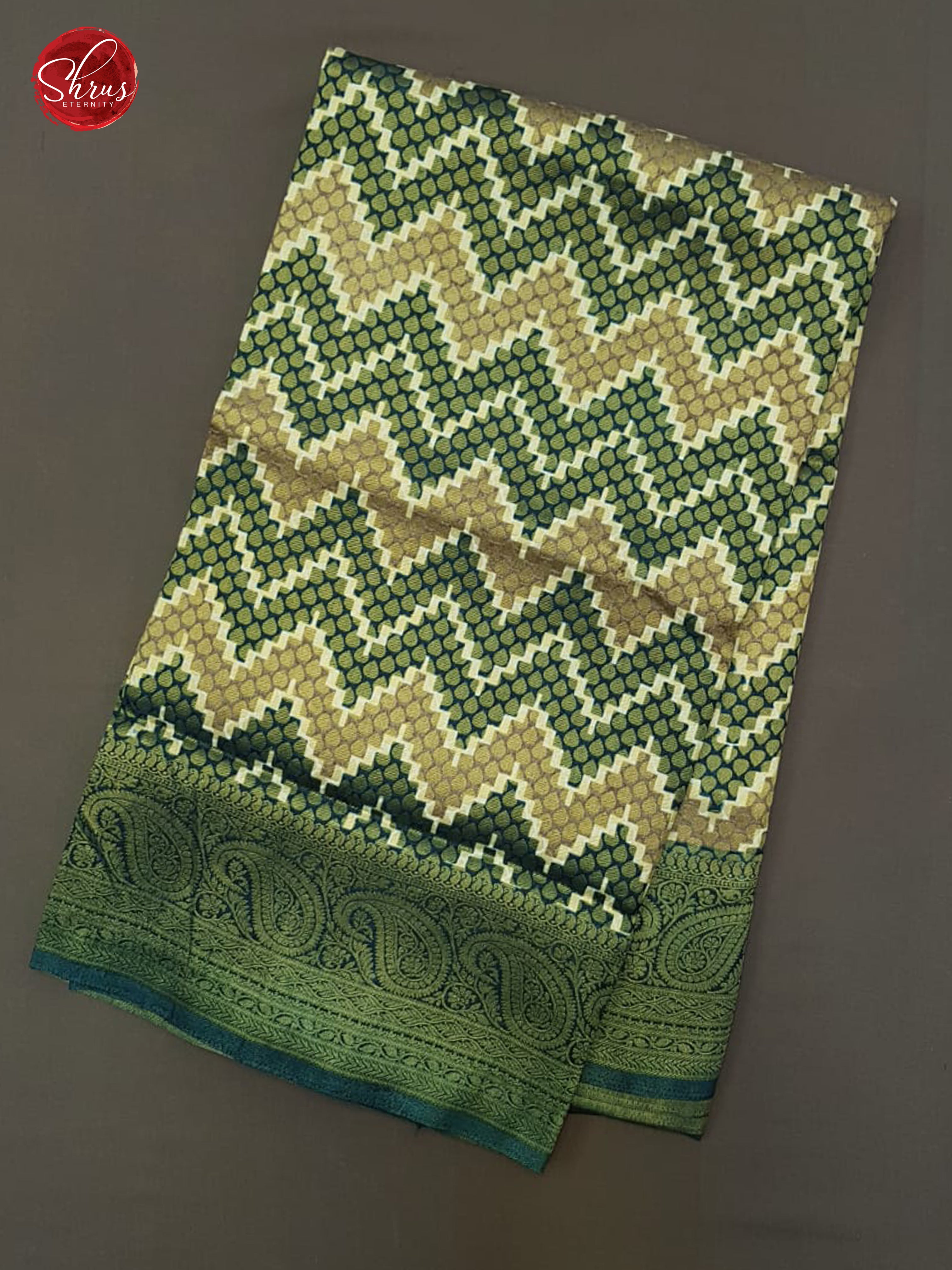 Green(Single Tone)-  Semi Georgette with wavy print on the body & zari Border - Shop on ShrusEternity.com