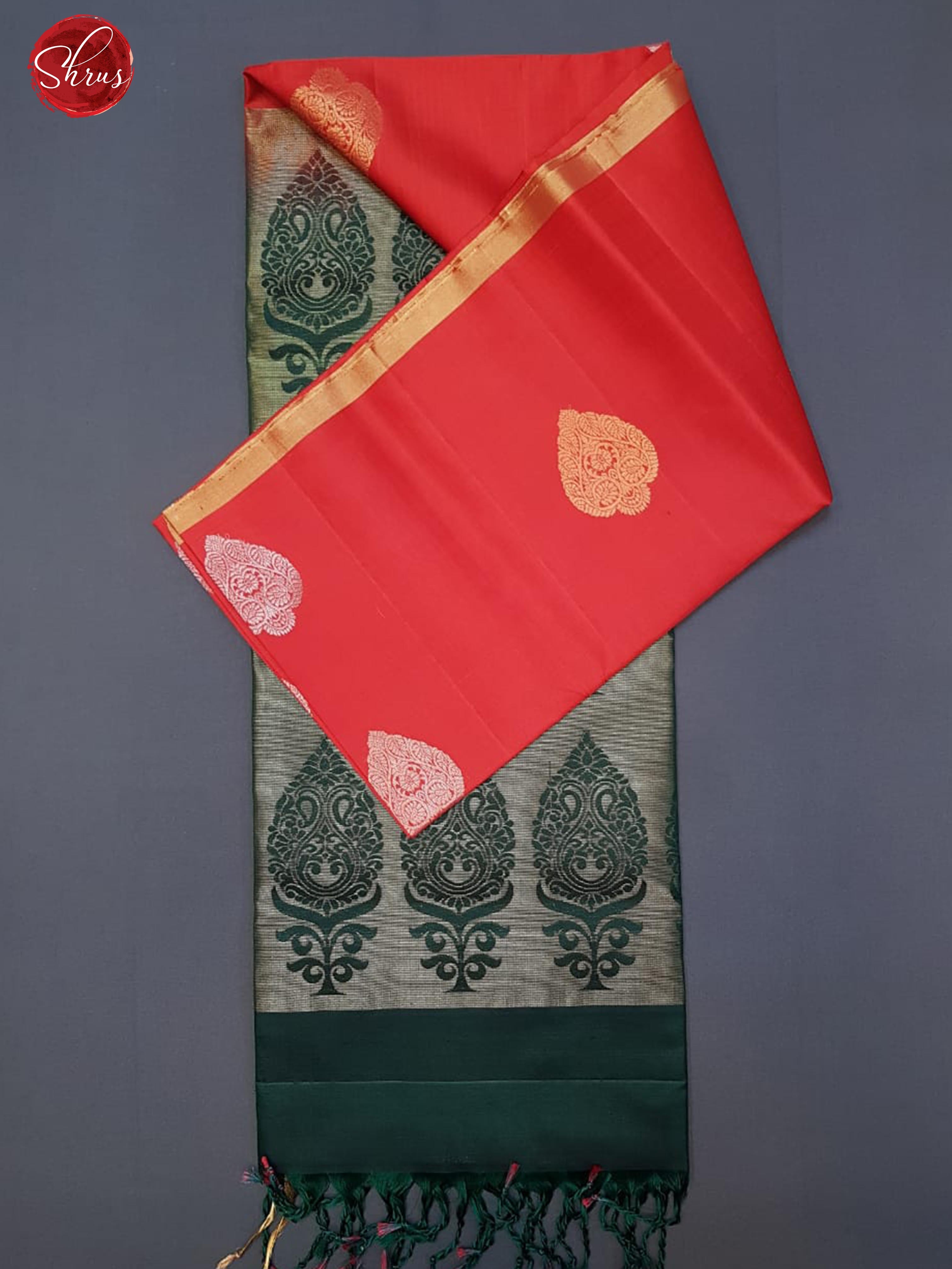 Red & Green - Borderless Soft Silk with zari woven gold , silver zari floral motifs on the body - Shop on ShrusEternity.com