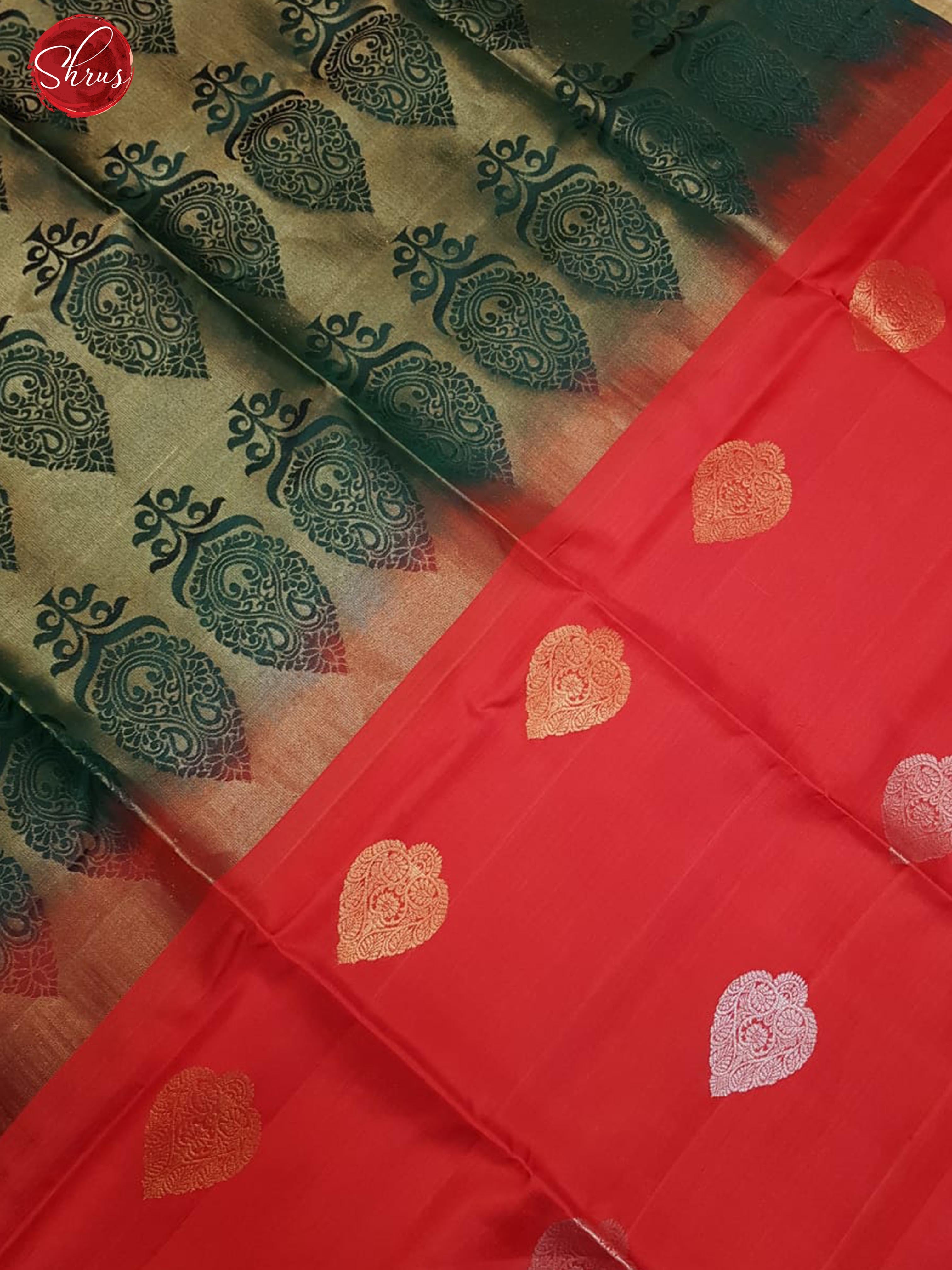 Red & Green - Borderless Soft Silk with zari woven gold , silver zari floral motifs on the body - Shop on ShrusEternity.com