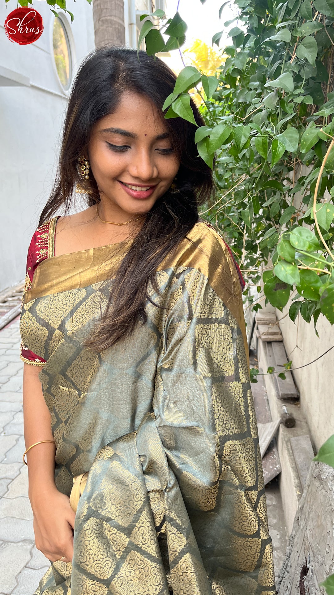 Grey(Single Tone)(Half Pure)- Silk Saree with zari woven floral brocade on the body & Zari Border - Shop on ShrusEternity.com