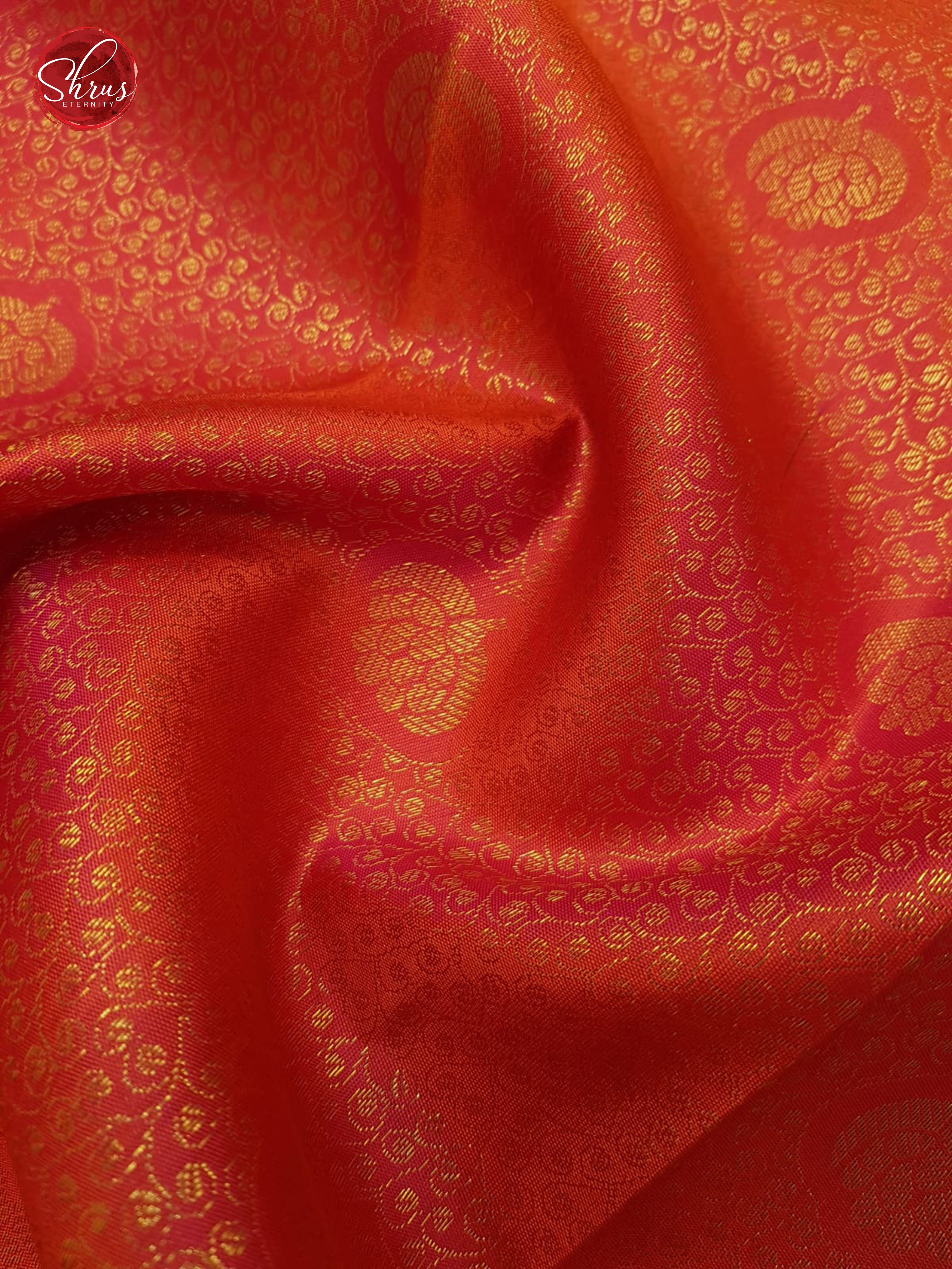 Orangish Pink & Blue - Kanchipuram Silk with Zari brocade on the body & Zari Border - Shop on ShrusEternity.com