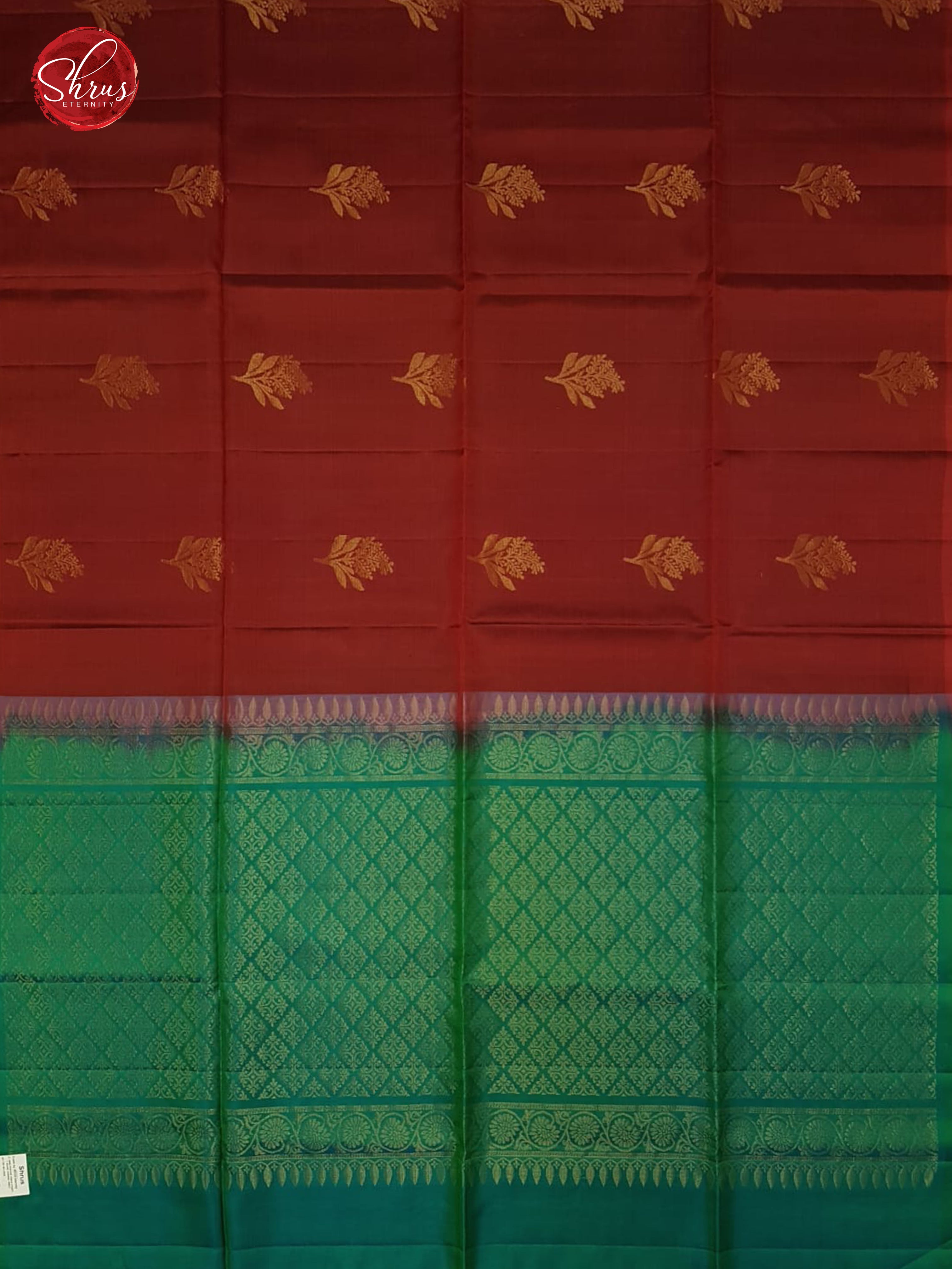 Maroon & Green- Borderless  Silk  (half-Pure) with  Zari woven  floral motifs  on the body - Shop on ShrusEternity.com