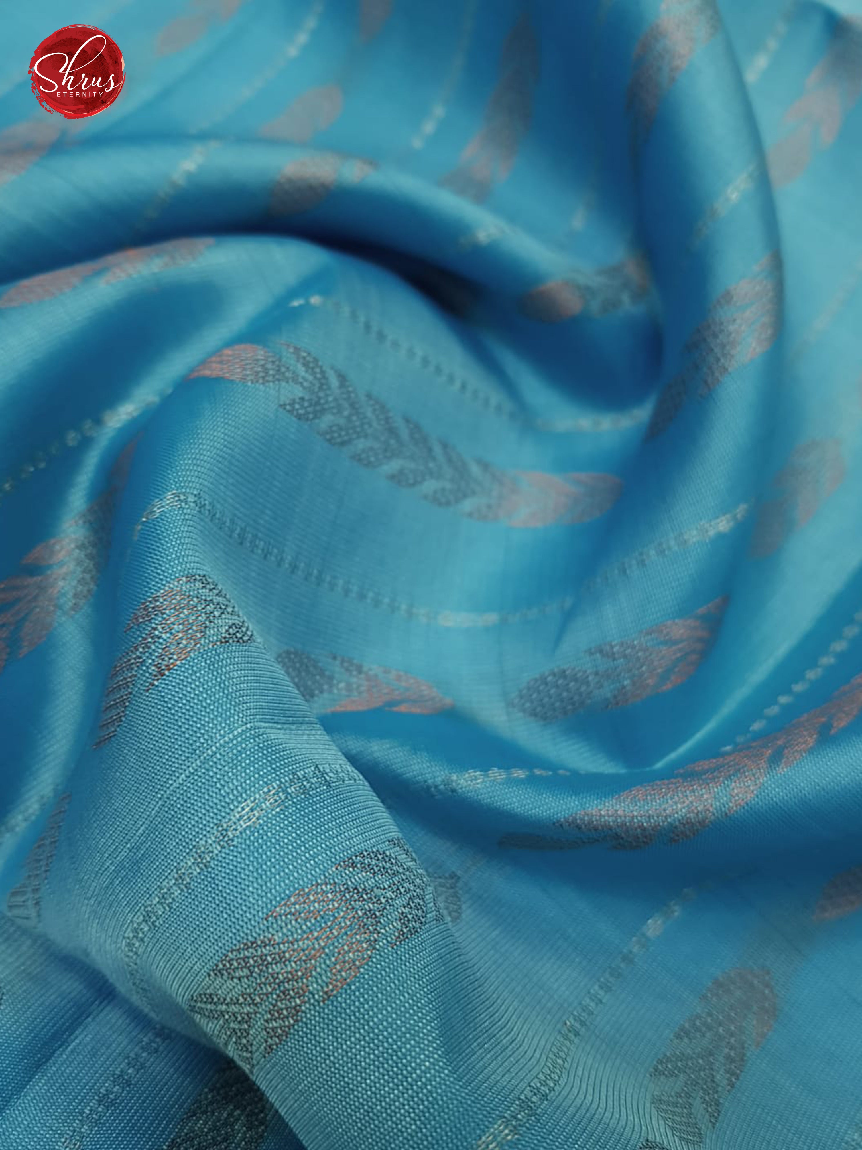 Blue & Majenta Pink - Borderless  Silk  (half-Pure) with  Zari woven   stripes on the body - Shop on ShrusEternity.com
