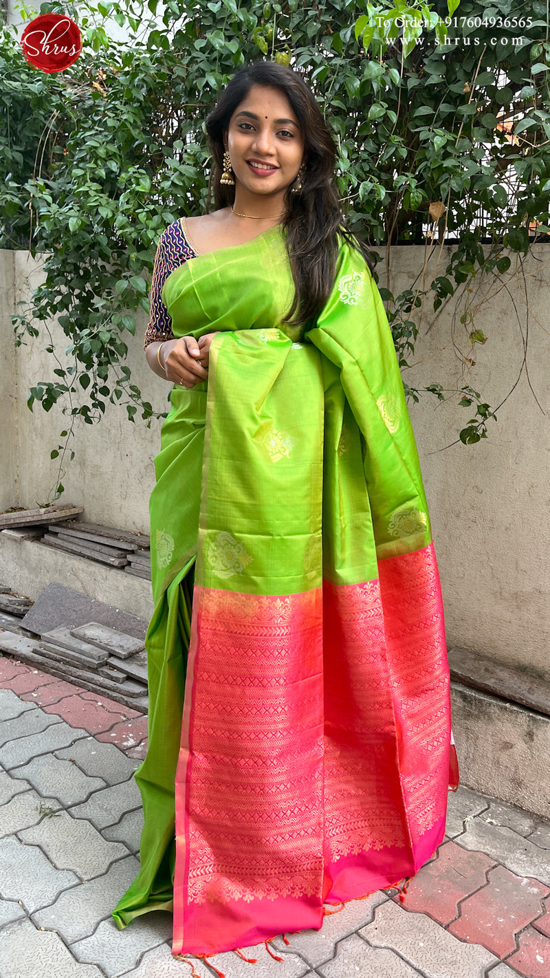 Green Pink Banarasi Silk Sarees Get Extra 10% Discount on All Prepaid –  Dailybuyys