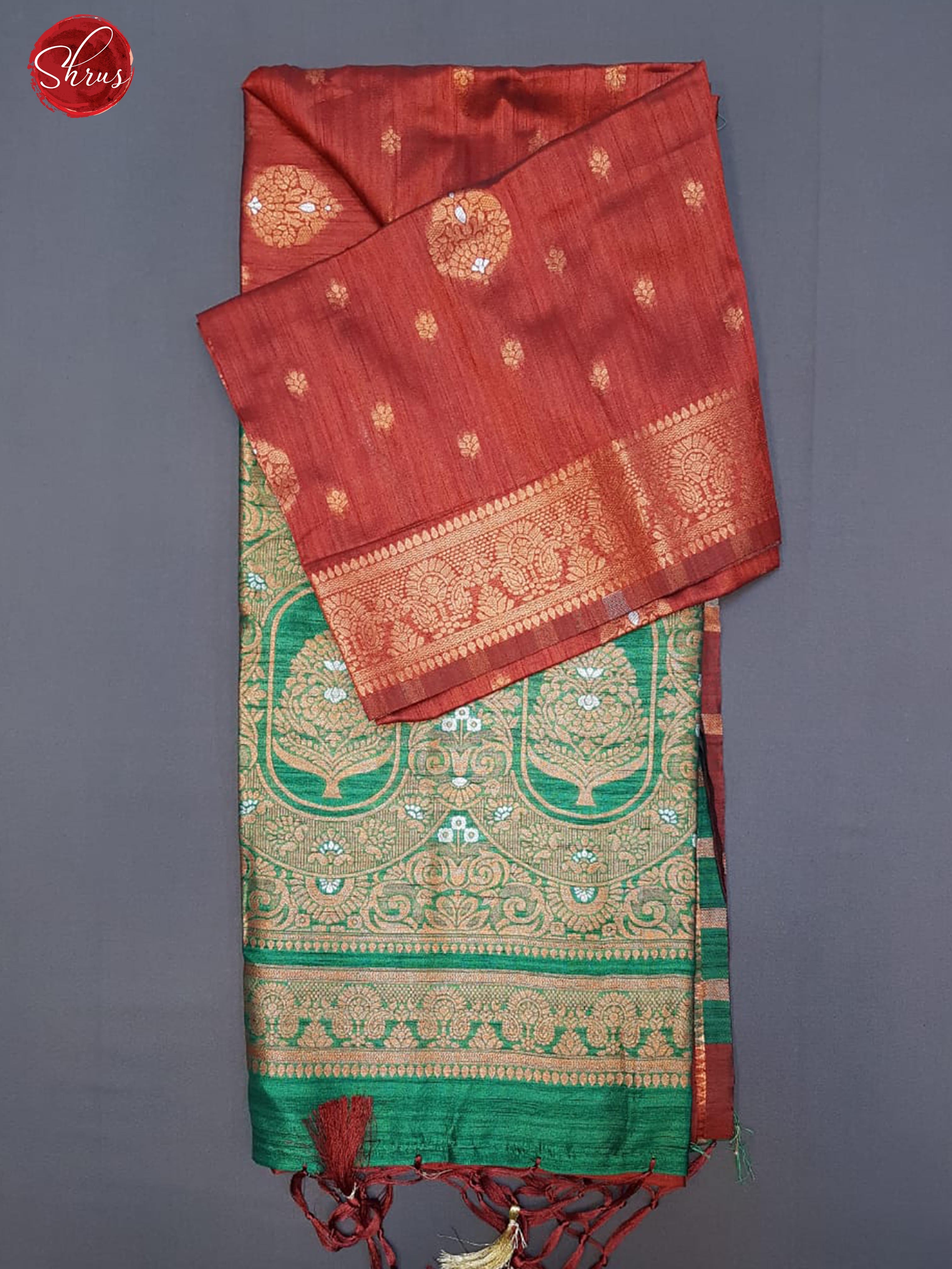 Red & Green - Semi Khatan with Zari woven floral buttas on the body & Zari Border - Shop on ShrusEternity.com