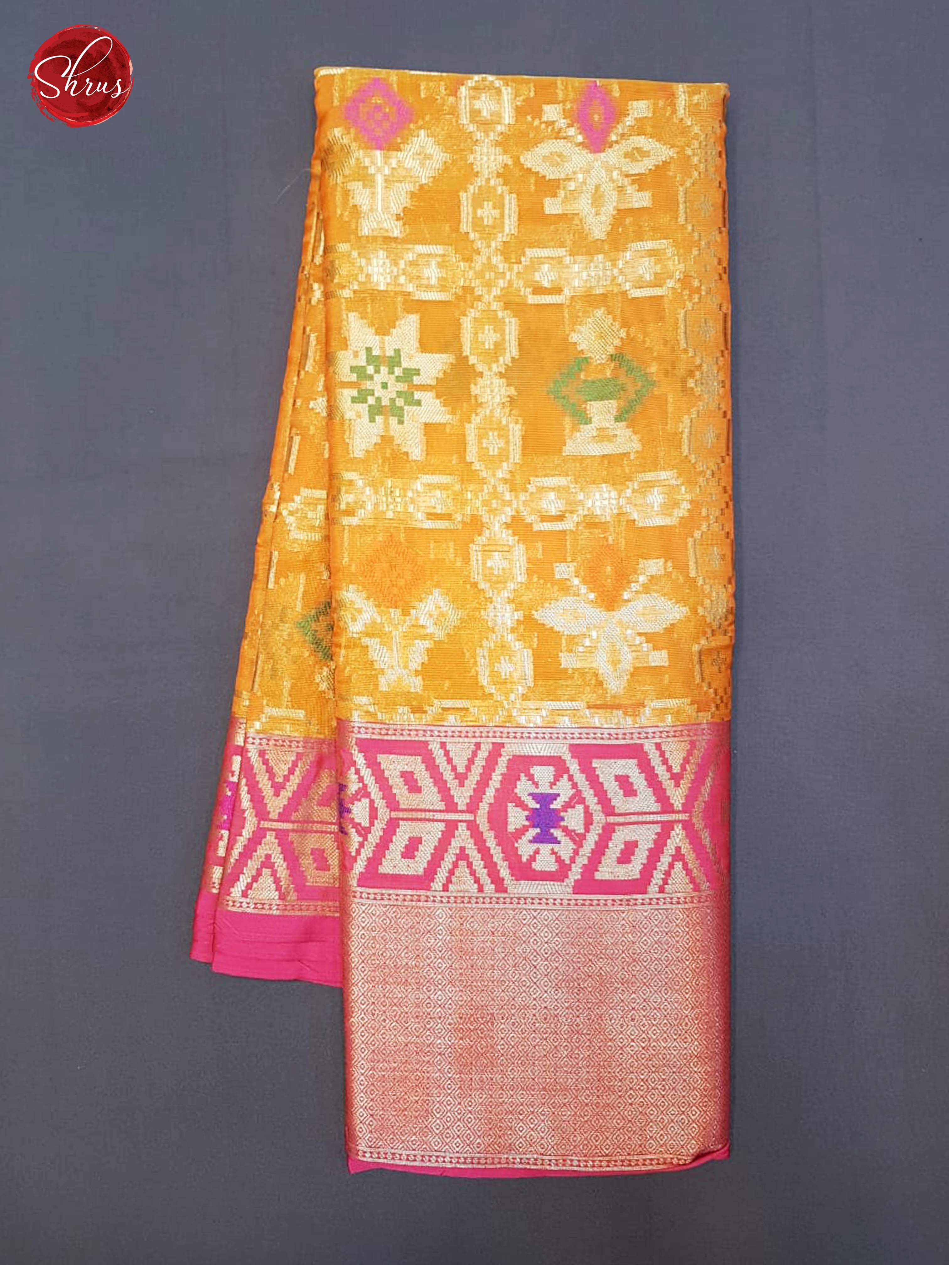 Orange & Pink- Dola Silk with Zari woven checks , motifs on the body & Contrast Gold Zari Border - Shop on ShrusEternity.com
