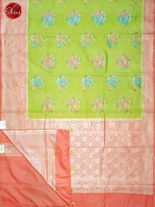 Green & Orangish Pink - Chiniya Silk Cotton with floral motifs on the body & Zari Border - Shop on ShrusEternity.com
