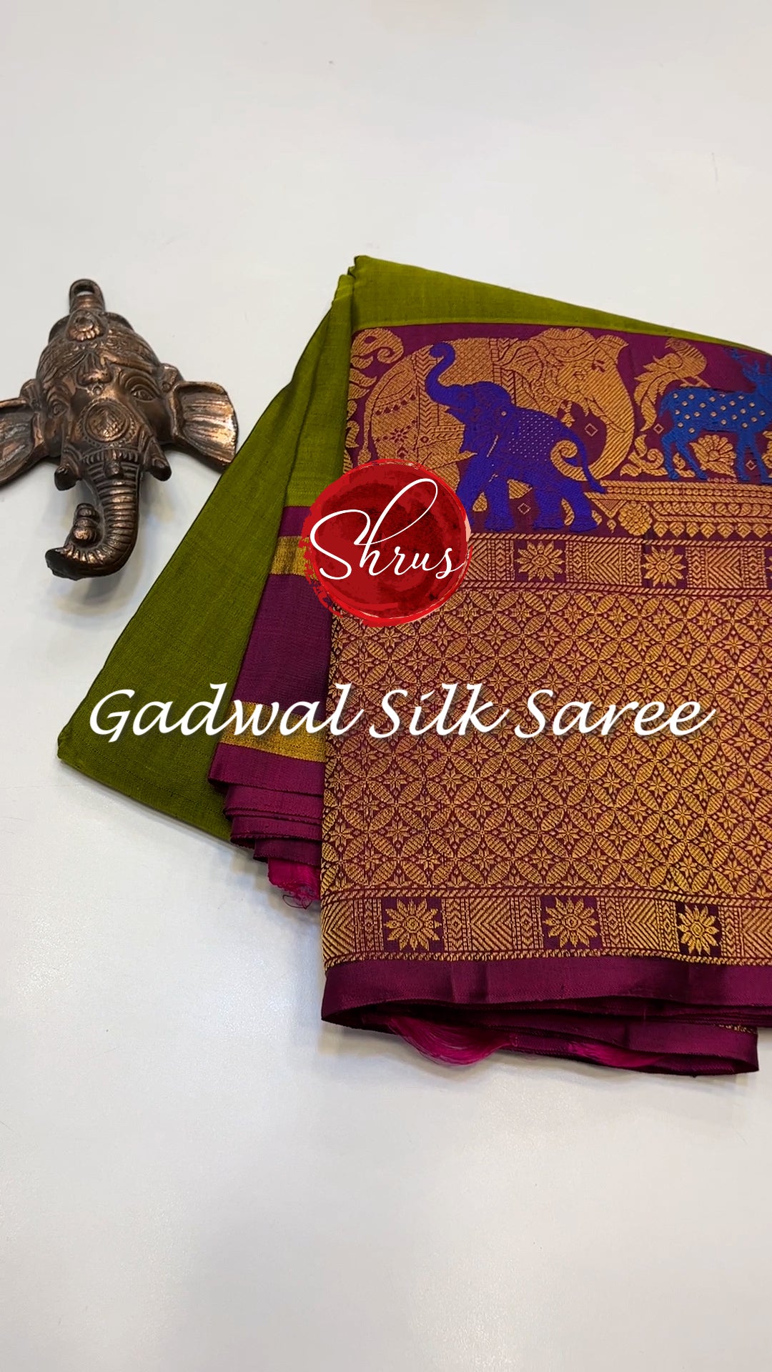 Green & Majenta Pink - Gadwal Silk with zari woven floral motifs on the body & Contrast Zari Border - Shop on ShrusEternity.com
